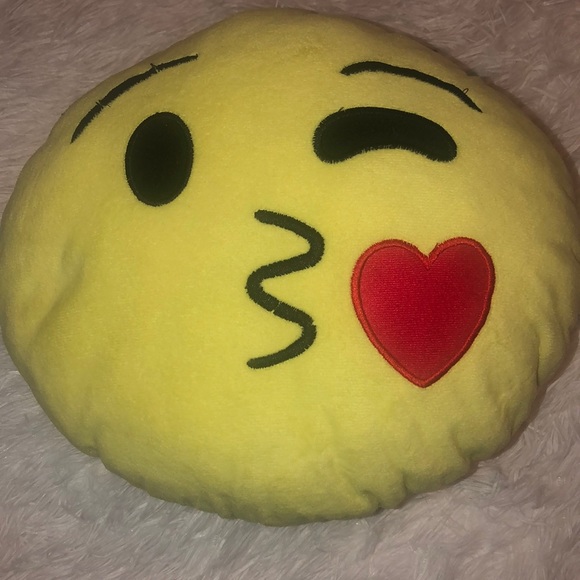 Emoji pillows - Picture 2 of 5